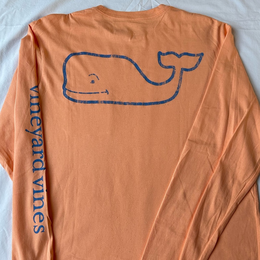Vineyard Vines Whale Graphic Long Sleeve Size S